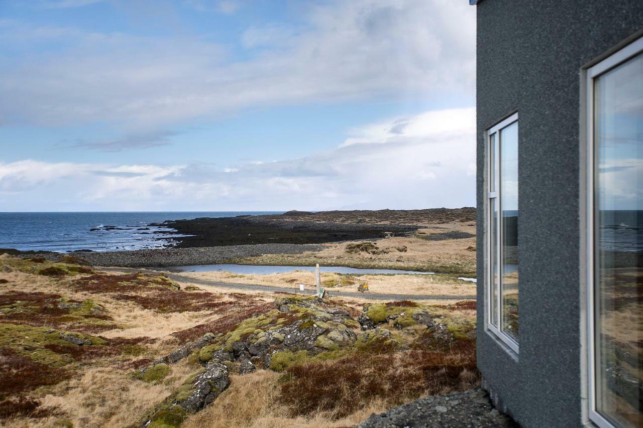 Hvassahraun Cabin By The Sea Vogar  Экстерьер фото